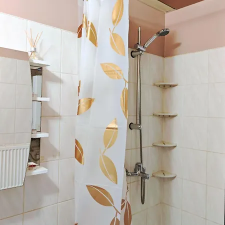 Family Apartment, Free Private Parking Korter Tallinn